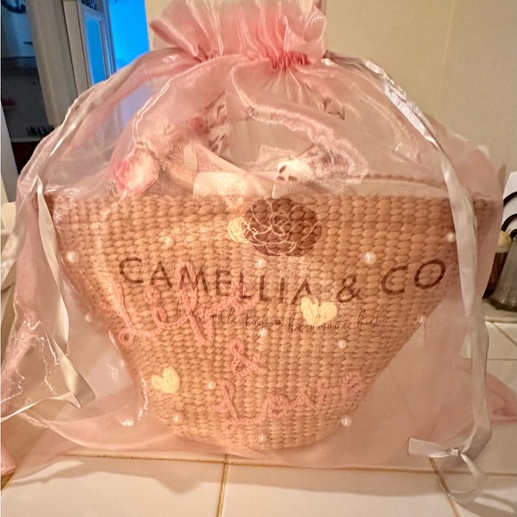 Handcrafted natural wicker bag - Picture 2 of 7